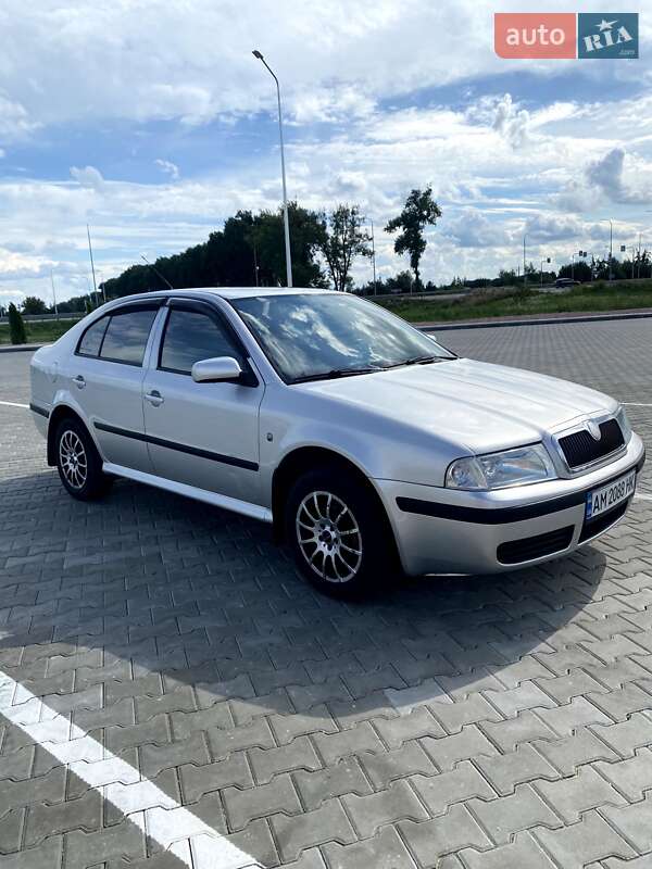 Ліфтбек Skoda Octavia 2003 в Житомирі