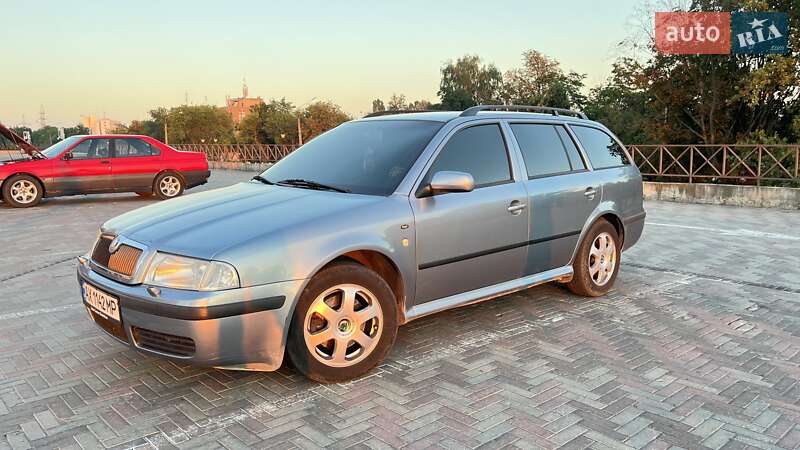 Универсал Skoda Octavia 2002 в Харькове