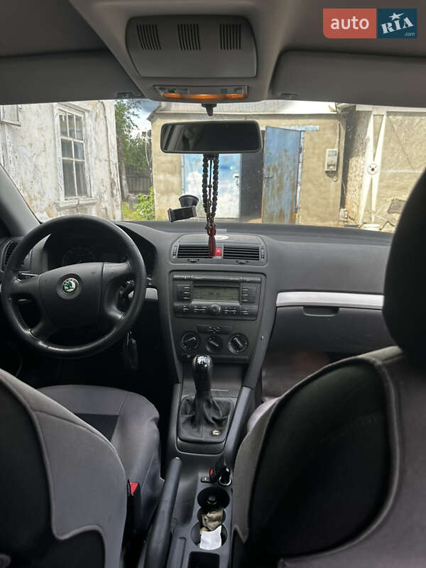 Лифтбек Skoda Octavia 2008 в Врадиевке