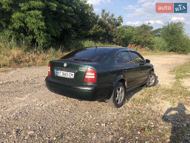 Ліфтбек Skoda Octavia 2002 в Кривому Розі