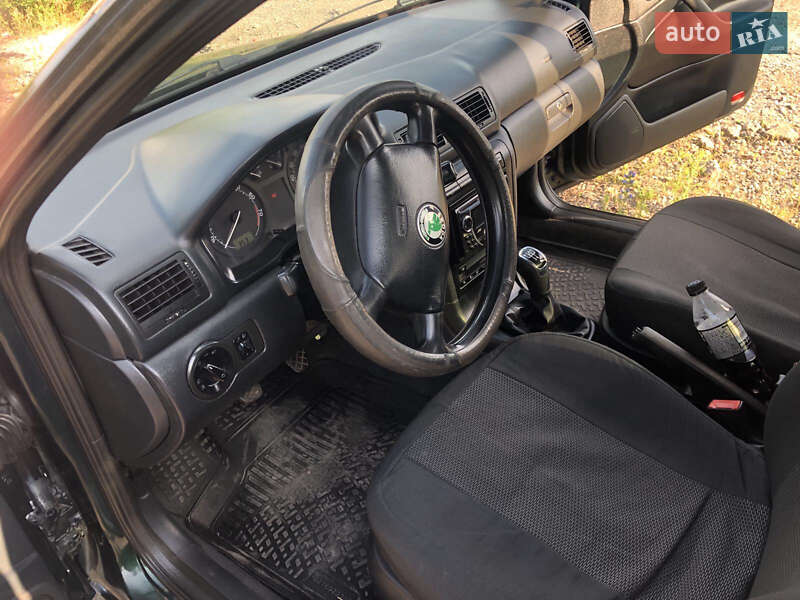 Ліфтбек Skoda Octavia 2002 в Кривому Розі