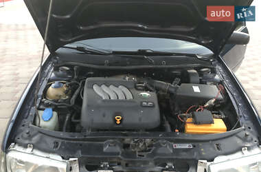 Лифтбек Skoda Octavia 2001 в 
