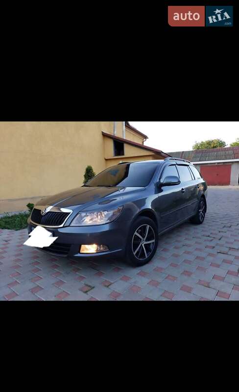 Универсал Skoda Octavia 2011 в Виноградове