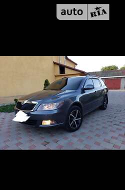 Универсал Skoda Octavia 2011 в Виноградове