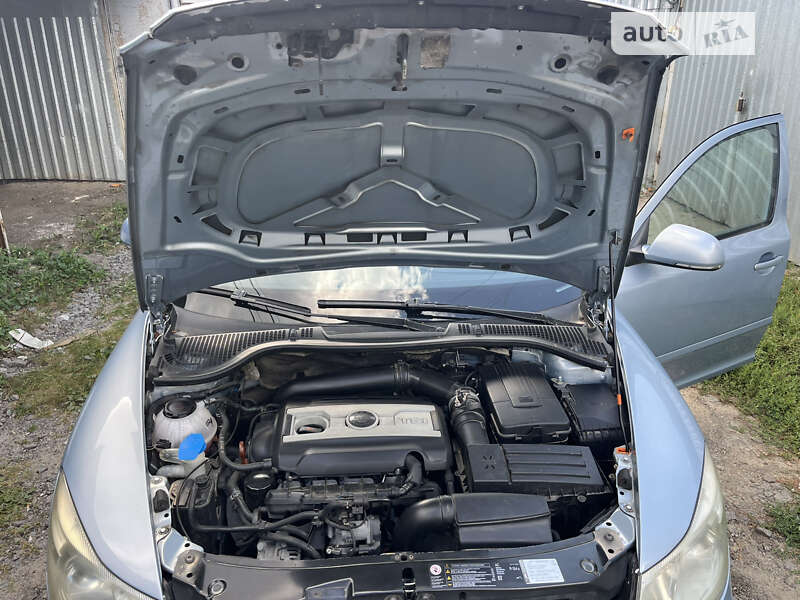 Ліфтбек Skoda Octavia 2010 в Києві