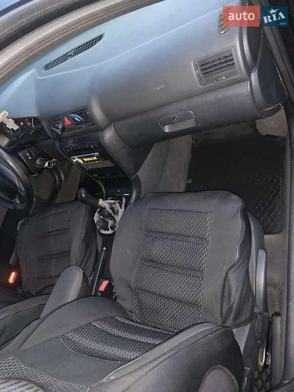 Лифтбек Skoda Octavia 2004 в Львове