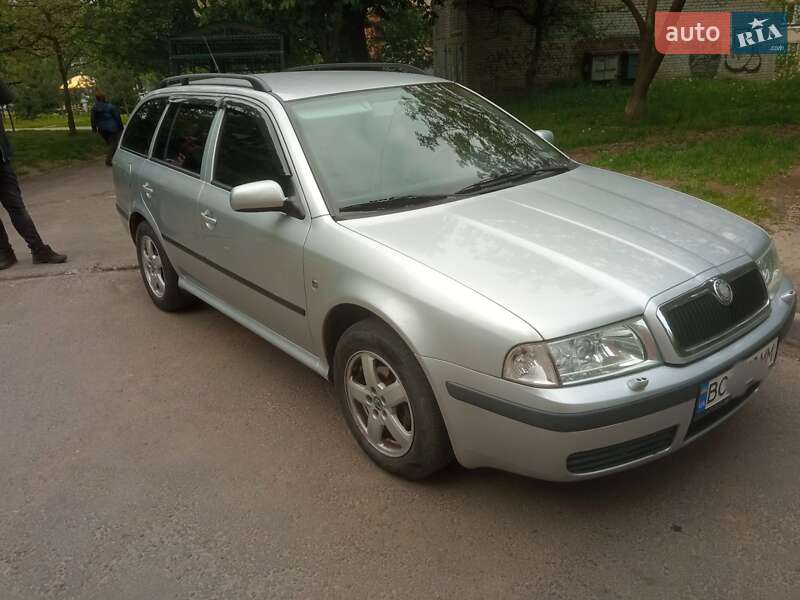 Універсал Skoda Octavia 2008 в Львові фото Універсал Skoda Octavia 2008 в Львові