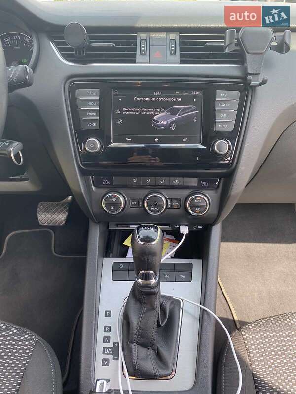 Універсал Skoda Octavia 2016 в Ужгороді