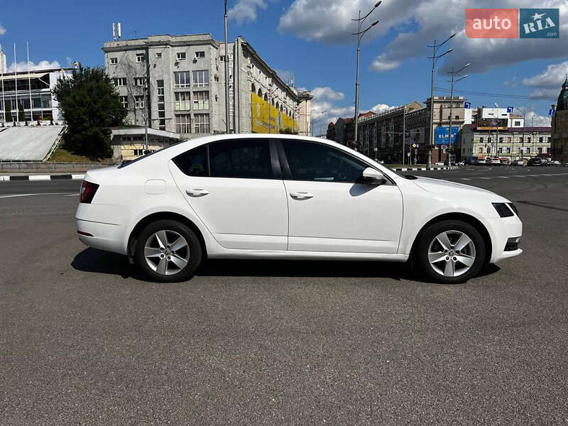 Лифтбек Skoda Octavia 2017 в Харькове фото 7 Лифтбек Skoda Octavia 2017 в Харькове