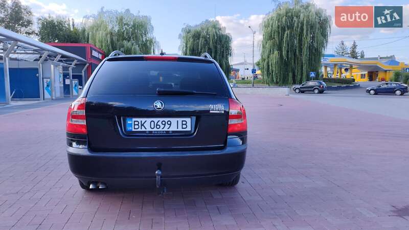 Универсал Skoda Octavia 2007 в Ровно