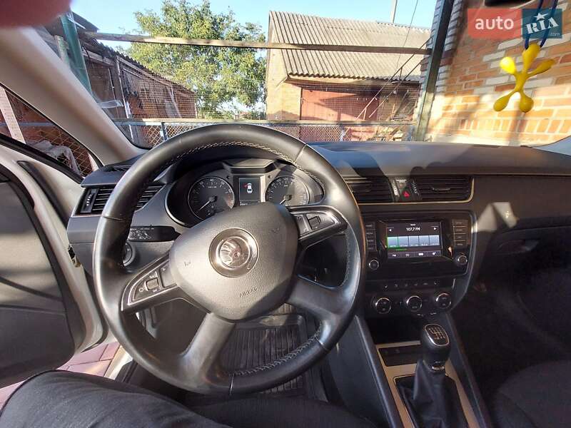 Ліфтбек Skoda Octavia 2013 в Романіву