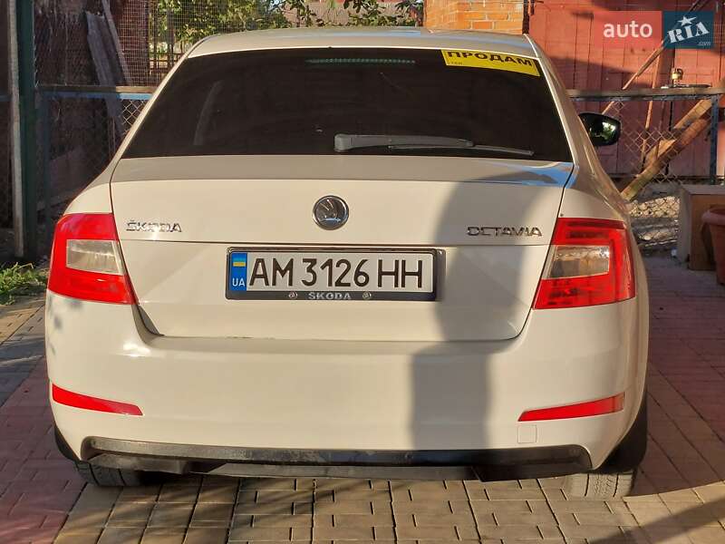 Ліфтбек Skoda Octavia 2013 в Романіву