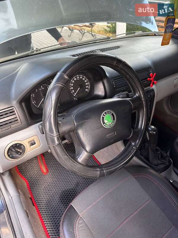 Ліфтбек Skoda Octavia 1999 в Лозовій