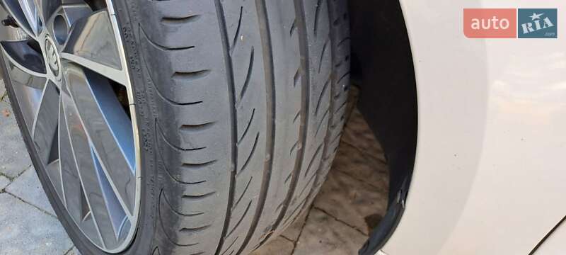 Универсал Skoda Octavia 2019 в Львове