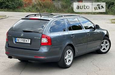 Универсал Skoda Octavia 2010 в 