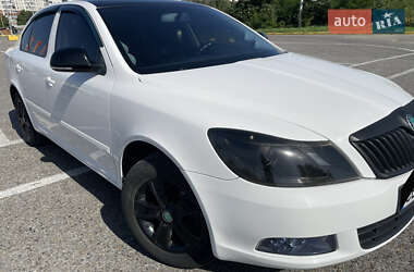 Ліфтбек Skoda Octavia 2012 в 