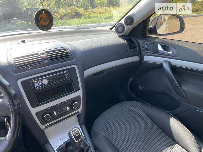 Ліфтбек Skoda Octavia 2012 в Чернівцях