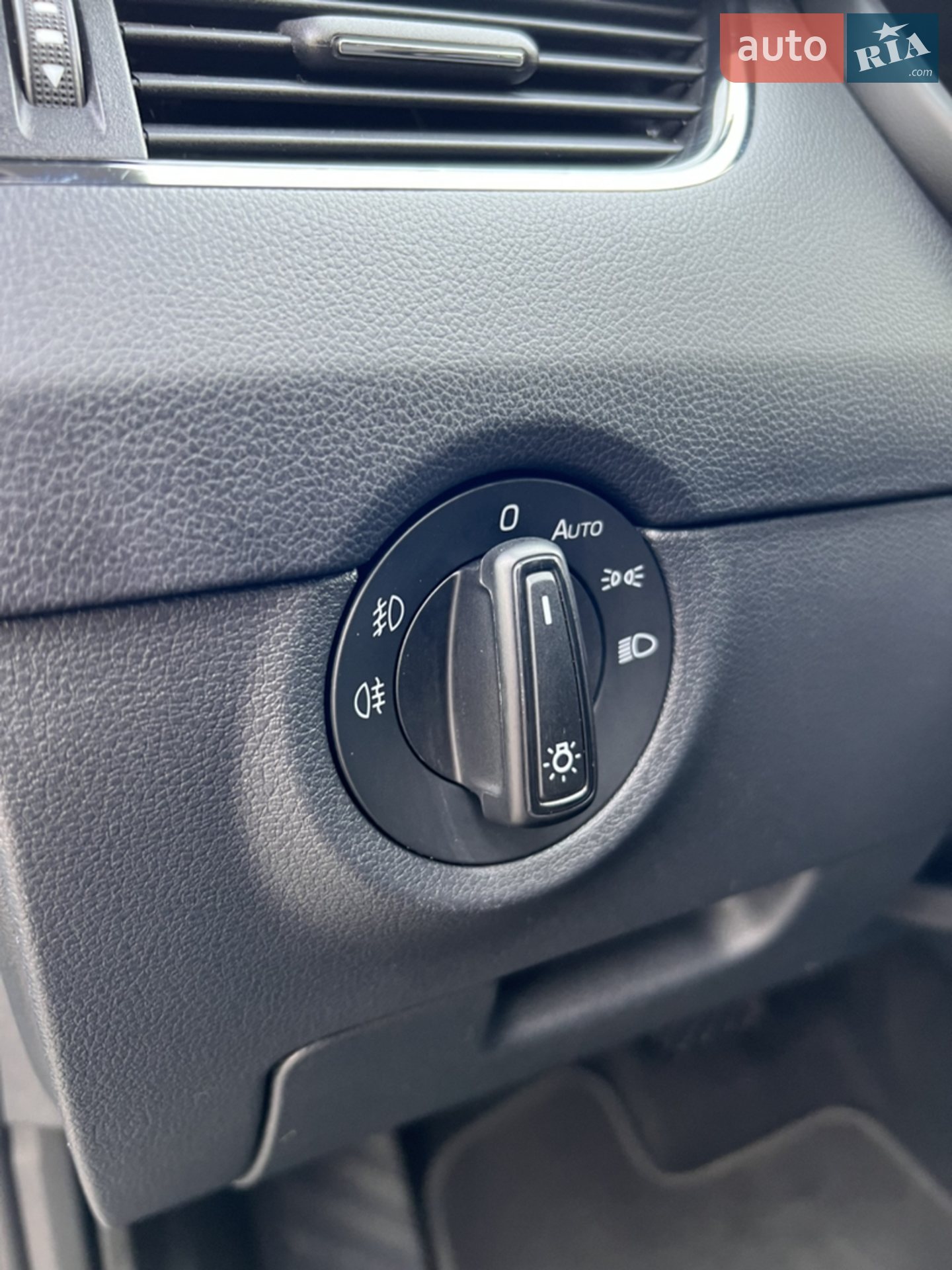 2017 Skoda Octavia - мініатюра 26