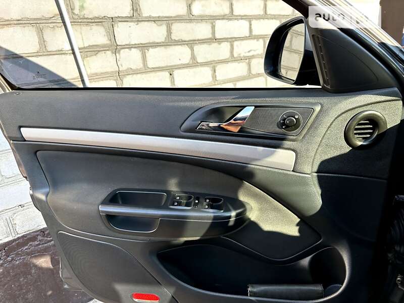 Лифтбек Skoda Octavia 2012 в Магдалиновке фото 19 Лифтбек Skoda Octavia 2012 в Магдалиновке
