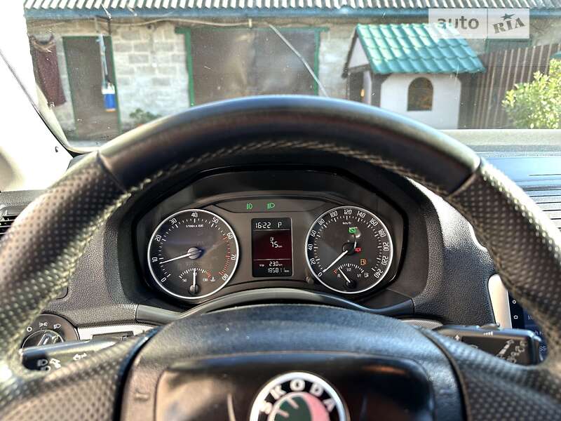 Лифтбек Skoda Octavia 2012 в Магдалиновке фото 38 Лифтбек Skoda Octavia 2012 в Магдалиновке
