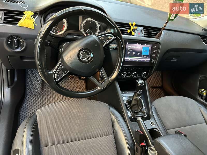 Универсал Skoda Octavia 2018 в Ужгороде