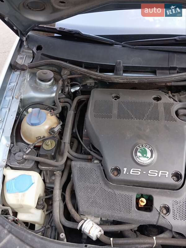 Лифтбек Skoda Octavia 2002 в Днепре