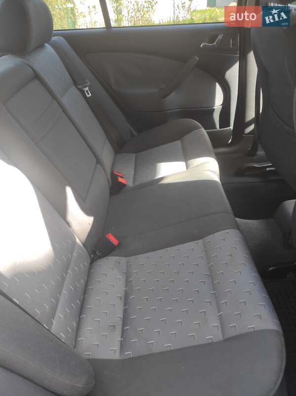 Ліфтбек Skoda Octavia 2001 в Мостиській