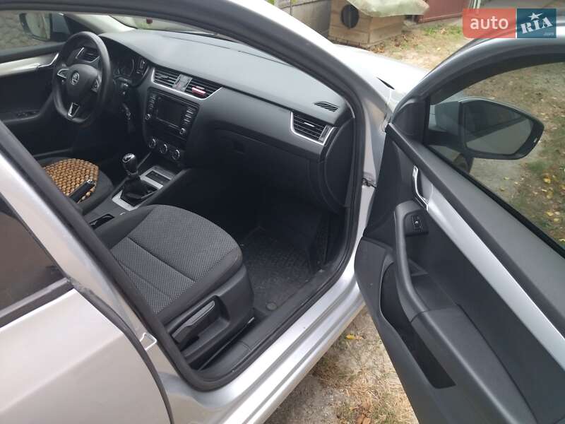 Универсал Skoda Octavia 2015 в Полтаве