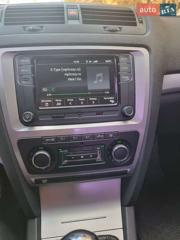 Ліфтбек Skoda Octavia 2010 в Дніпрі