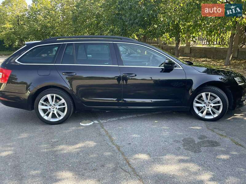 Універсал Skoda Octavia 2017 в Умані