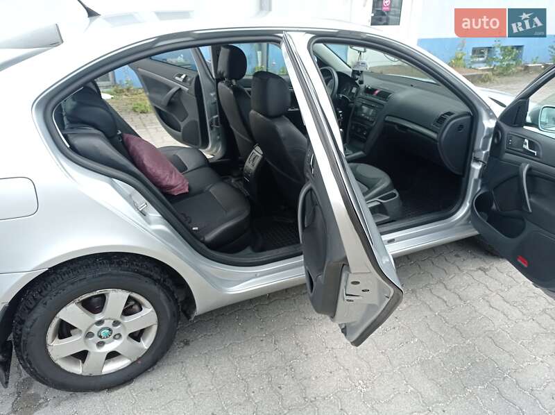 Лифтбек Skoda Octavia 2008 в Житомире фото 9 Лифтбек Skoda Octavia 2008 в Житомире