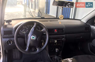 Лифтбек Skoda Octavia 2006 в Чемеровцах