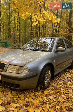 Лифтбек Skoda Octavia 2005 в 