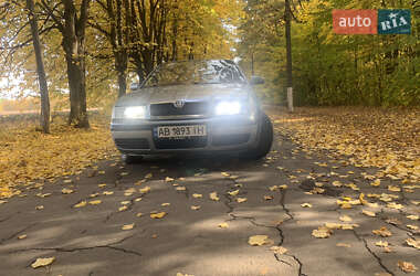 Лифтбек Skoda Octavia 2005 в 