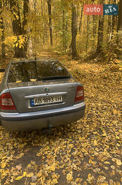 Лифтбек Skoda Octavia 2005 в 