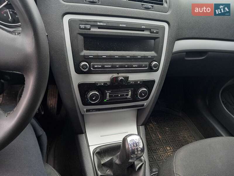Универсал Skoda Octavia 2010 в Чернигове