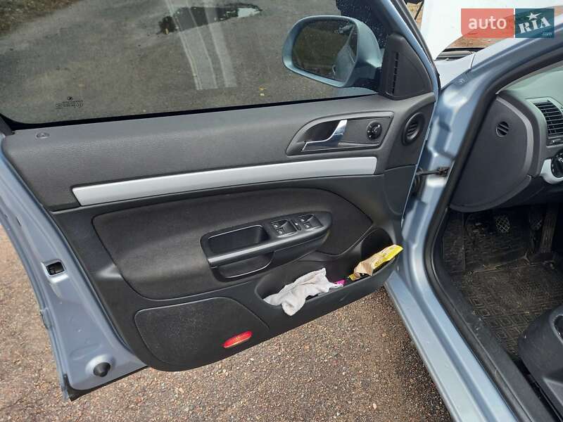 Универсал Skoda Octavia 2010 в Чернигове