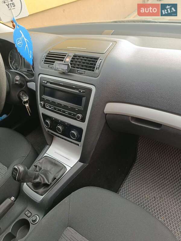 Ліфтбек Skoda Octavia 2011 в Самборі