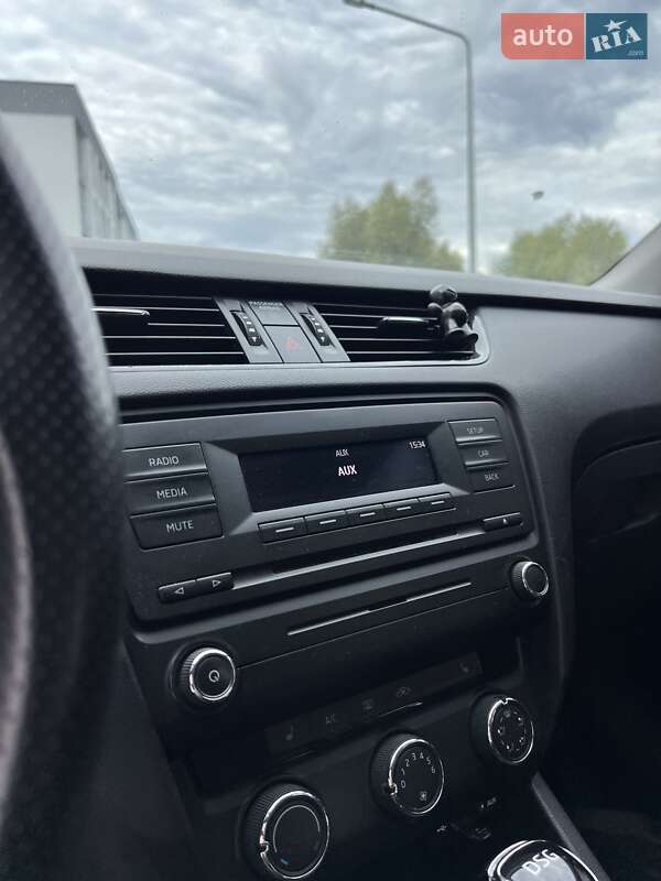 Универсал Skoda Octavia 2013 в Новояворовске
