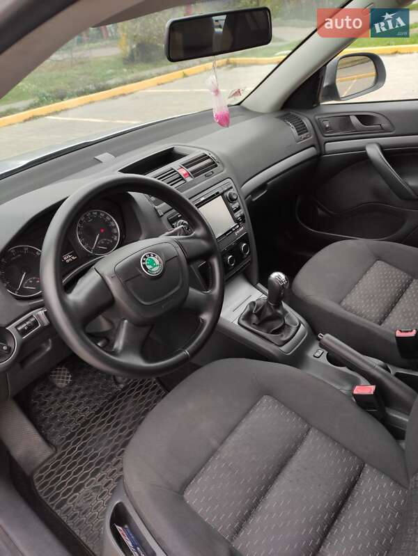 Универсал Skoda Octavia 2012 в Ичне