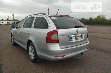 Універсал Skoda Octavia 2013 в Ужгороді