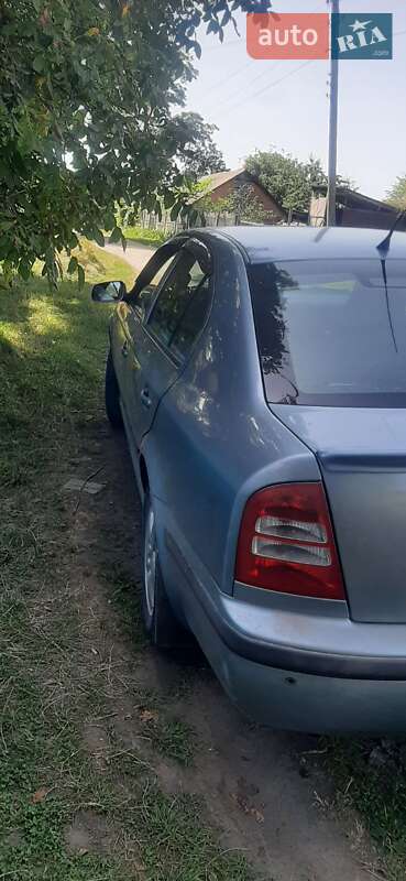 Лифтбек Skoda Octavia 2002 в Виннице