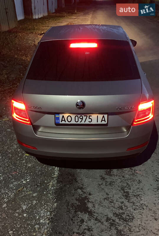 Лифтбек Skoda Octavia 2017 в Тернополе фото 4 Лифтбек Skoda Octavia 2017 в Тернополе