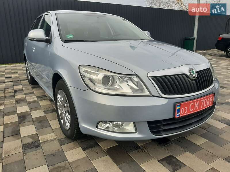 Лифтбек Skoda Octavia 2009 в Полтаве