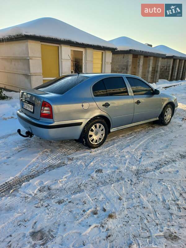 Ліфтбек Skoda Octavia 2003 в Яворові