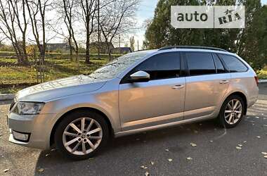 Универсал Skoda Octavia 2015 в Кропивницком