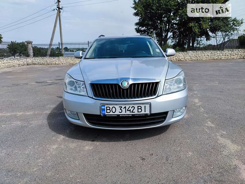 Універсал Skoda Octavia 2011 в Збаражі