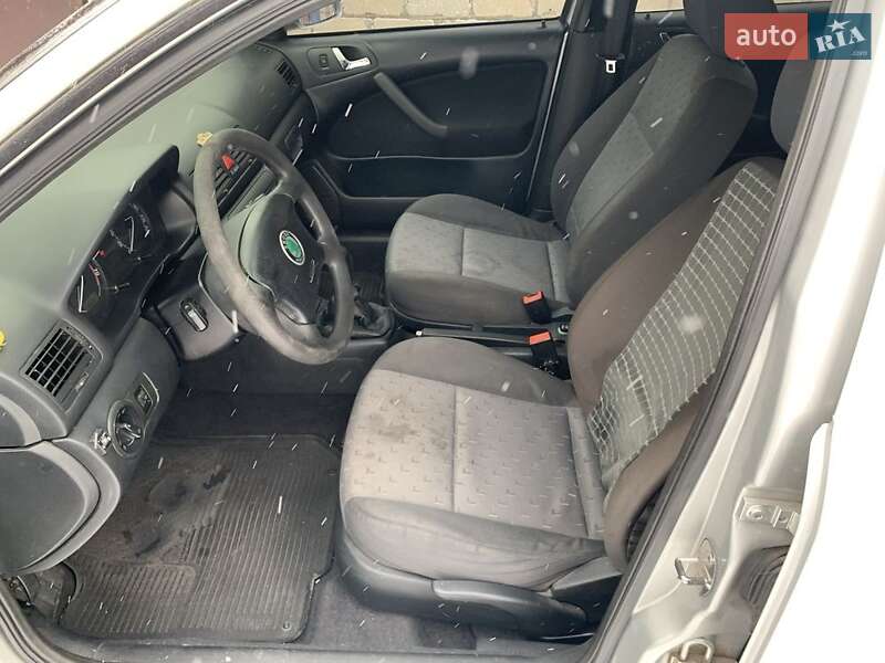 Лифтбек Skoda Octavia 2006 в Чугуеве