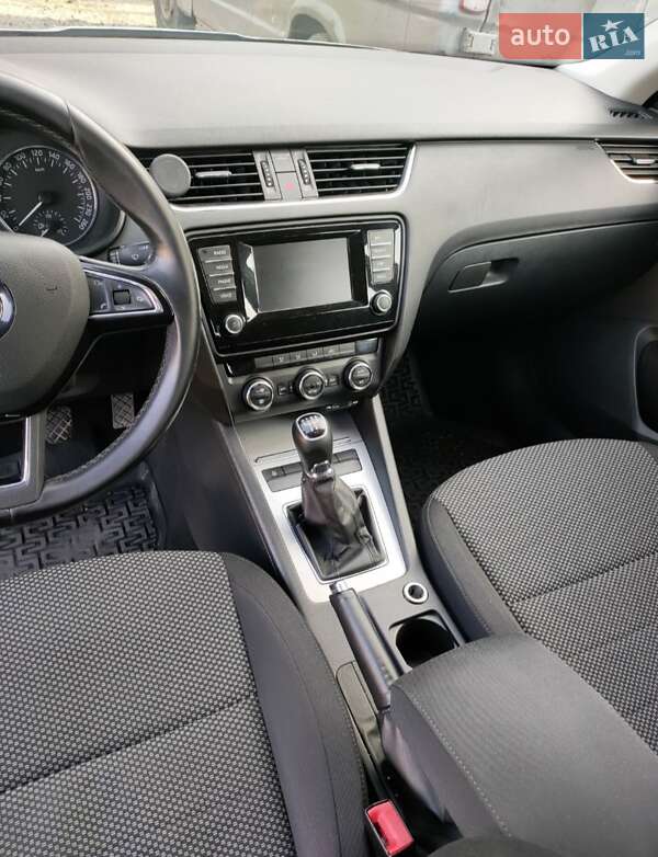 Універсал Skoda Octavia 2014 в Луцьку