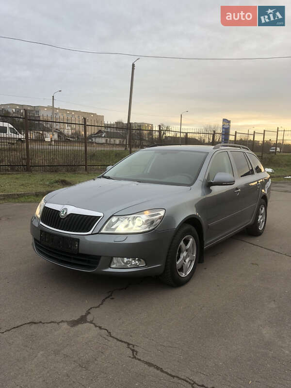 Універсал Skoda Octavia 2012 в Луцьку